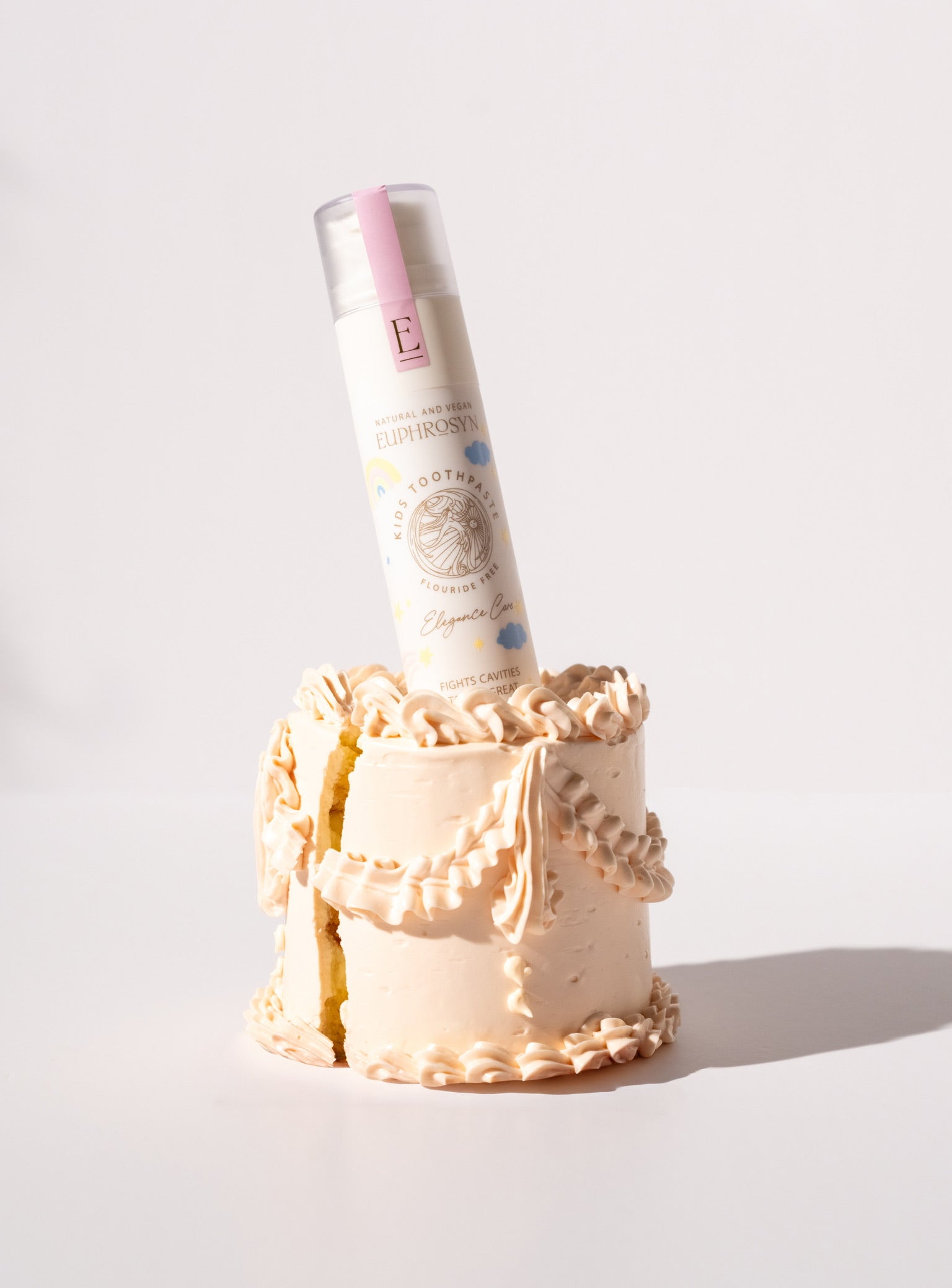 STRAWBERRY MILKSHAKE TOOTHPASTE