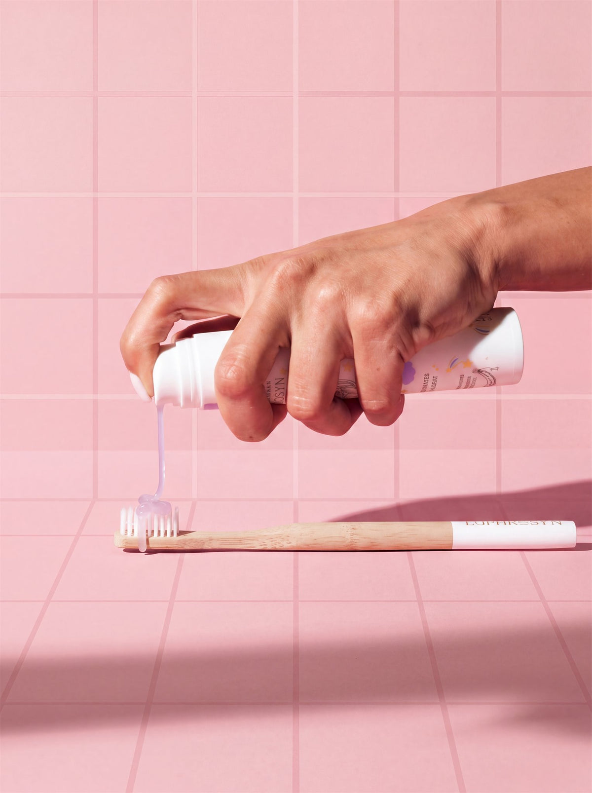 strawberry-milkshake-toothpaste